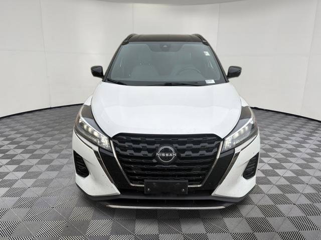 Used 2023 Nissan Kicks SR w/ SR Premium Package FWD image 13