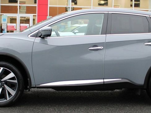 Certified 2024 Nissan Murano SL image 9