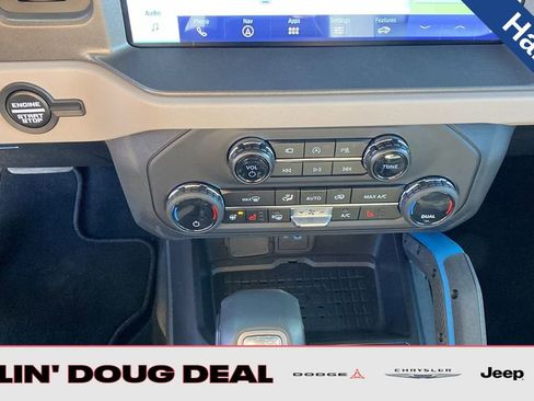 Used 2024 Ford Bronco Wildtrak image 24