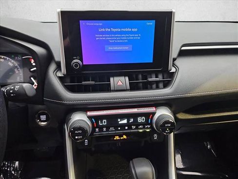 Used 2024 Toyota RAV4 XLE AWD/4WD image 15