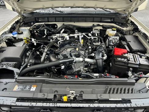 Used 2025 Ford Bronco Outer Banks image 29