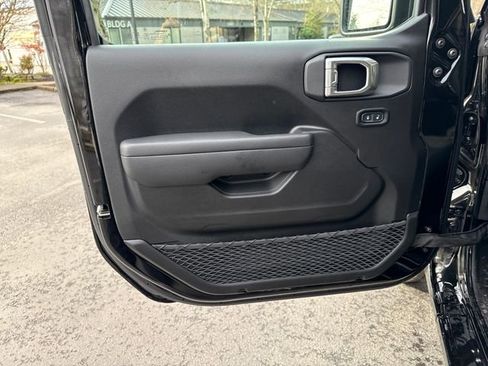 New 2026 Jeep Gladiator Sport image 15