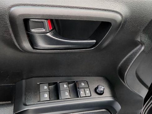 Certified 2021 Toyota Tacoma SR image 32