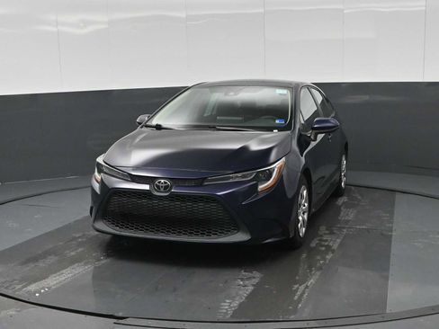 Used 2021 Toyota Corolla LE image 5