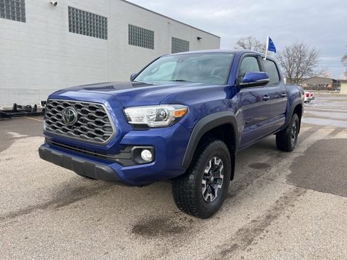 Used 2022 Toyota Tacoma TRD Off-Road image 26