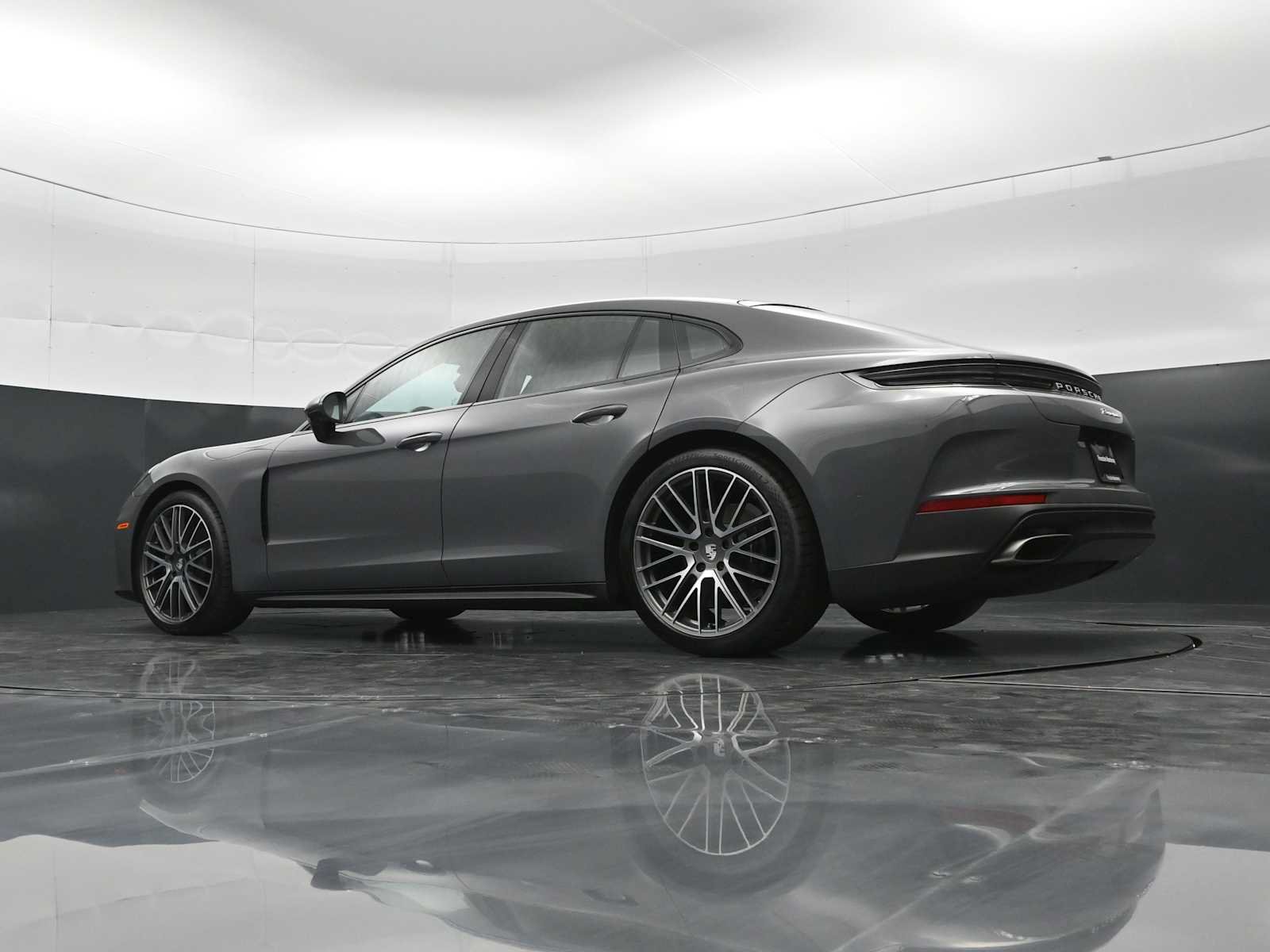 New 2026 Porsche Panamera RWD image 40