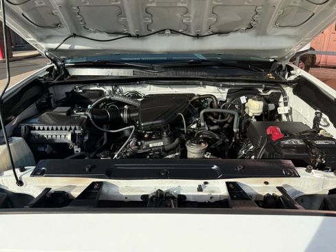 Used 2018 Toyota Tacoma SR5 image 23