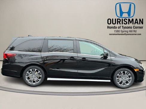 New 2026 Honda Odyssey Touring image 2