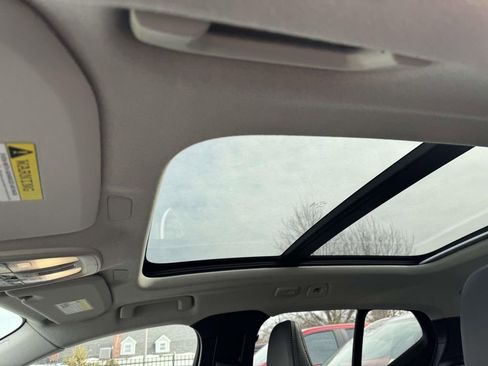 Certified 2026 Volvo XC40 B5 Plus w/ Protection Package Premier image 18