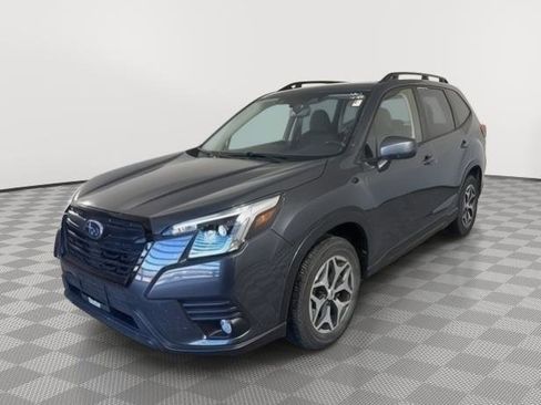 Certified 2023 Subaru Forester Premium image 3