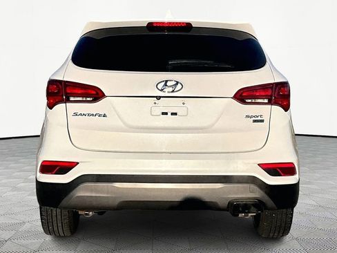 Used 2017 Hyundai Santa Fe Sport image 4