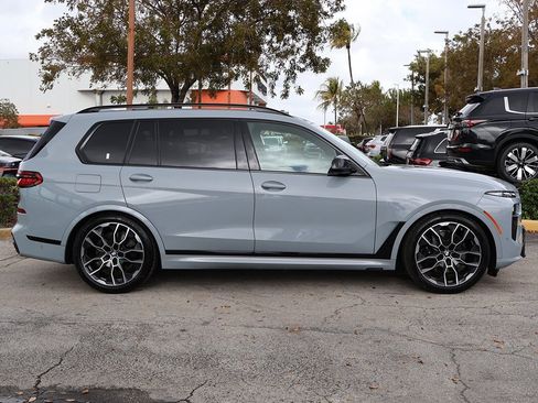 Used 2026 BMW X7 M60i image 22
