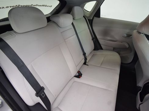 Used 2024 Hyundai Kona SEL FWD image 24