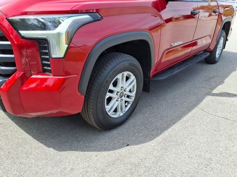 Certified 2022 Toyota Tundra SR5 w/ SR5 Convenience Package AWD/4WD image 4