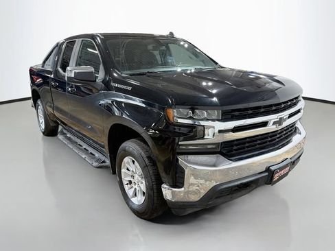Used 2019 Chevrolet Silverado 1500 LT w/ All-Star Edition AWD/4WD image 3
