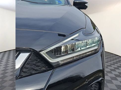 Used 2023 Nissan Maxima Platinum w/ Sport Mat Group image 8