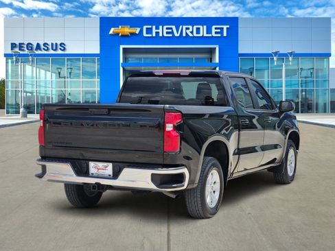 Used 2024 Chevrolet Silverado 1500 LT w/ LPO, Liner Protection Package RWD image 5
