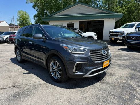 Used 2019 Hyundai Santa Fe XL SE FWD image 7