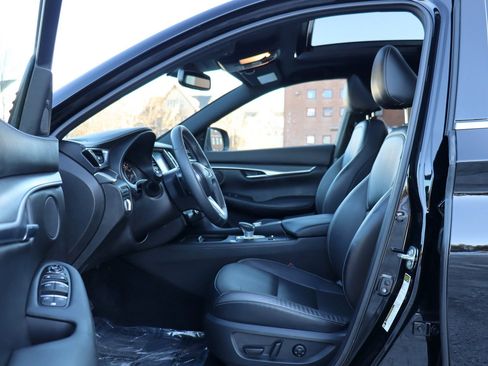 Used 2022 INFINITI QX50 Luxe w/ Appearance Package image 10