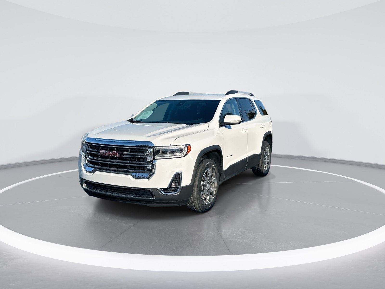 Used 2023 GMC Acadia SLE w/ Driver Convenience Package FWD image 5