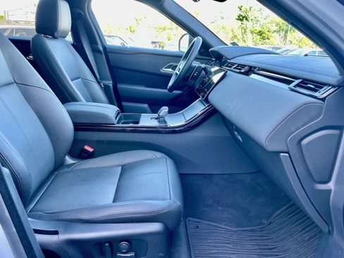 Certified 2026 Land Rover Range Rover Velar Dynamic SE AWD/4WD image 15