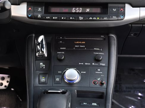 Used 2013 Lexus CT 200h w/ F Sport Pkg w/Nuluxe Trim FWD image 18