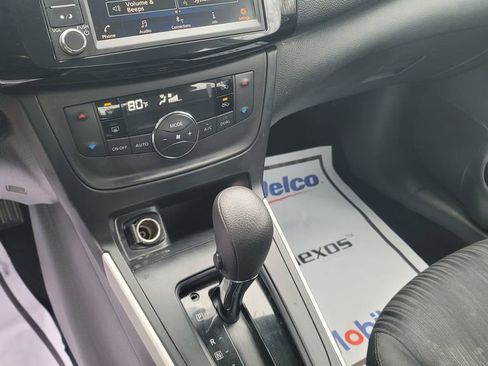Used 2019 Nissan Sentra SV image 4
