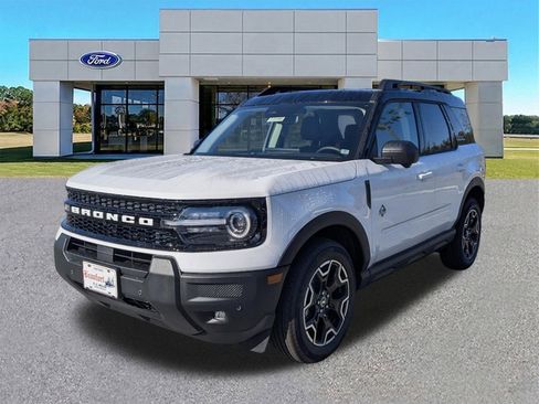 New 2025 Ford Bronco Sport Outer Banks w/ Outer Banks Tech Package+ AWD/4WD image 9