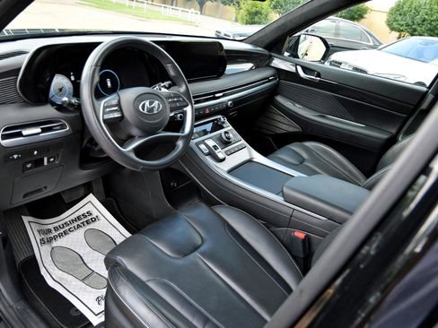 Used 2024 Hyundai Palisade Calligraphy image 12