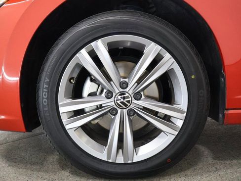 Certified 2023 Volkswagen Jetta SE image 4