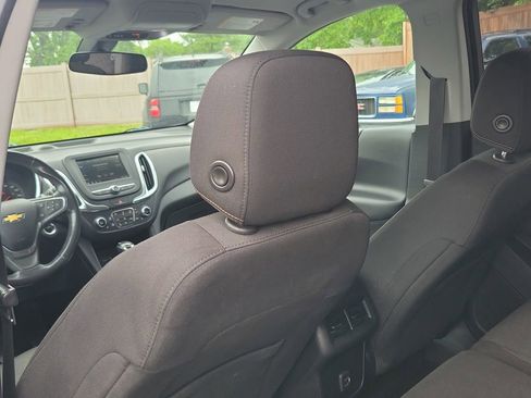 Used 2019 Chevrolet Equinox LT FWD image 14