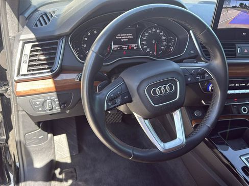 Used 2021 Audi Q5 2.0T Premium w/ Convenience Package AWD/4WD image 31
