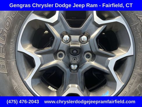 Used 2022 Jeep Wrangler Unlimited Rubicon 4xe w/ Cold Weather Group AWD/4WD image 32