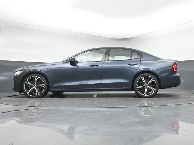 Used 2024 Volvo S60 B5 Ultimate w/ Climate Package AWD/4WD image 14