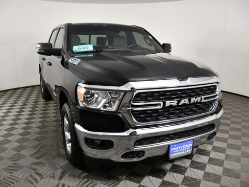 Used 2023 RAM 1500 Big Horn AWD/4WD image 3