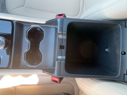 Used 2024 Jeep Grand Cherokee Limited w/ Trailer Tow Package image 21