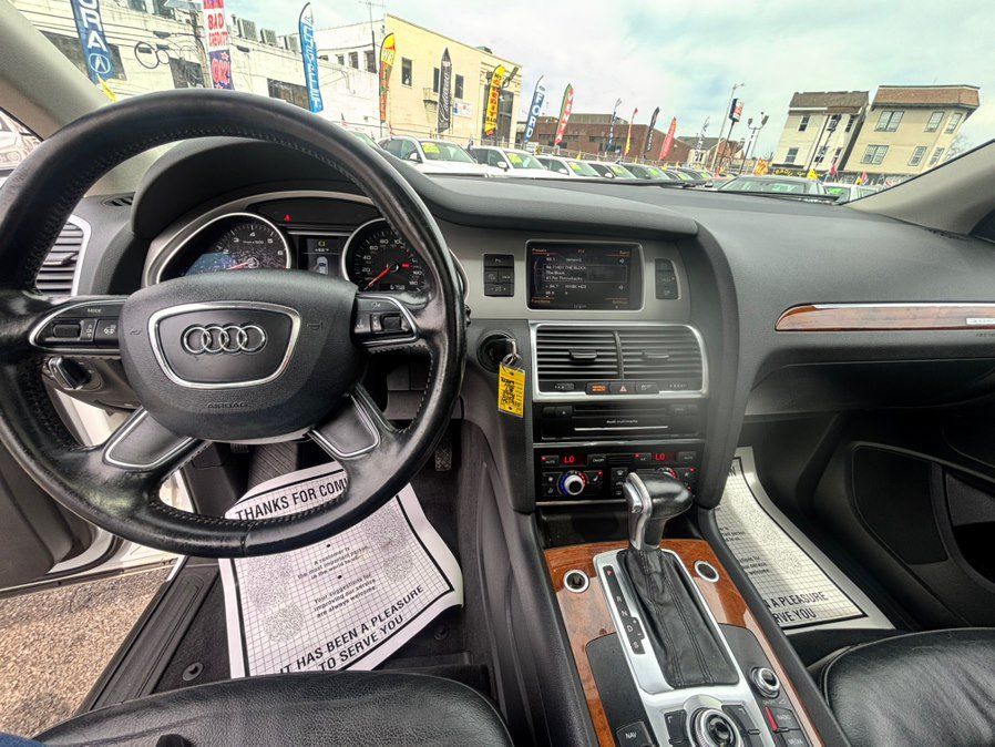 Used 2015 Audi Q7 3.0T Premium w/ Technology Package AWD/4WD image 23