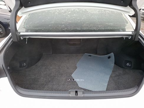 Used 2019 Lexus ES 350 w/ Luxury Package image 30