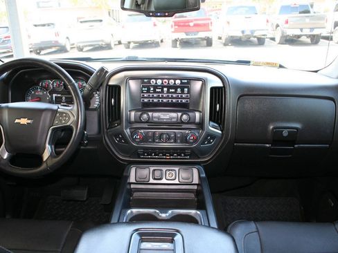 Used 2016 Chevrolet Silverado 1500 LTZ Z71 w/ LTZ Plus Package AWD/4WD image 15
