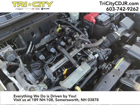 Used 2023 Nissan Kicks SV image 30