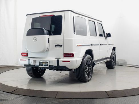 Certified 2025 Mercedes-Benz G 580 w/ EQ Technology image 33