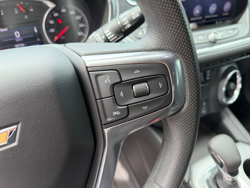 Used 2021 Chevrolet Blazer LT AWD/4WD image 17