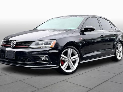 Used 2017 Volkswagen Jetta GLI image 1