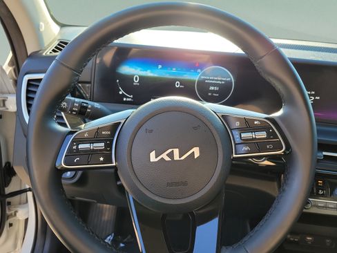 Certified 2024 Kia Seltos S FWD image 17