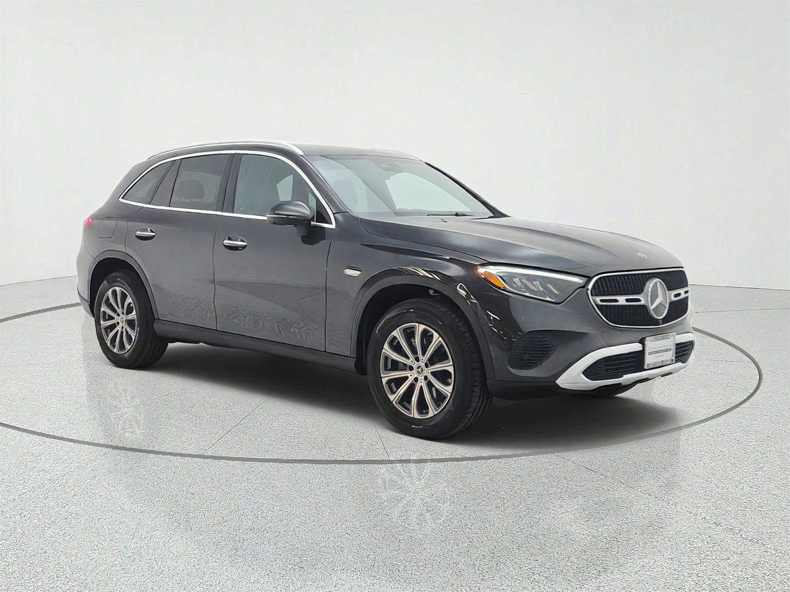 Certified 2026 Mercedes-Benz GLC 300 image 3