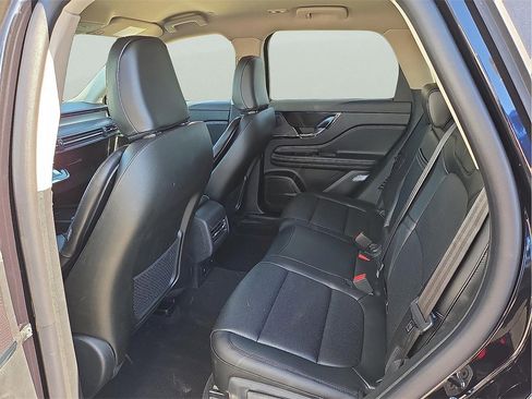 New 2026 Lincoln Corsair Premiere image 9