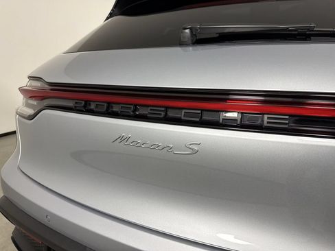 Certified 2026 Porsche Macan S AWD/4WD image 19
