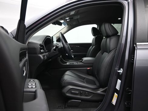 Used 2025 Honda Pilot EX-L image 20