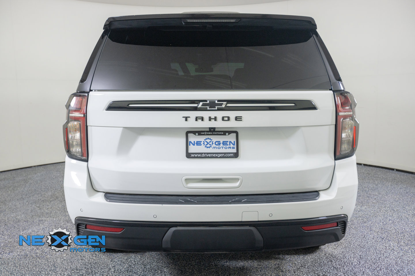 Used 2023 Chevrolet Tahoe Z71 w/ Max Trailering Package AWD/4WD image 7