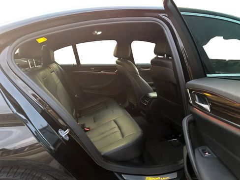 Used 2018 BMW 530i xDrive w/ Premium Package image 19